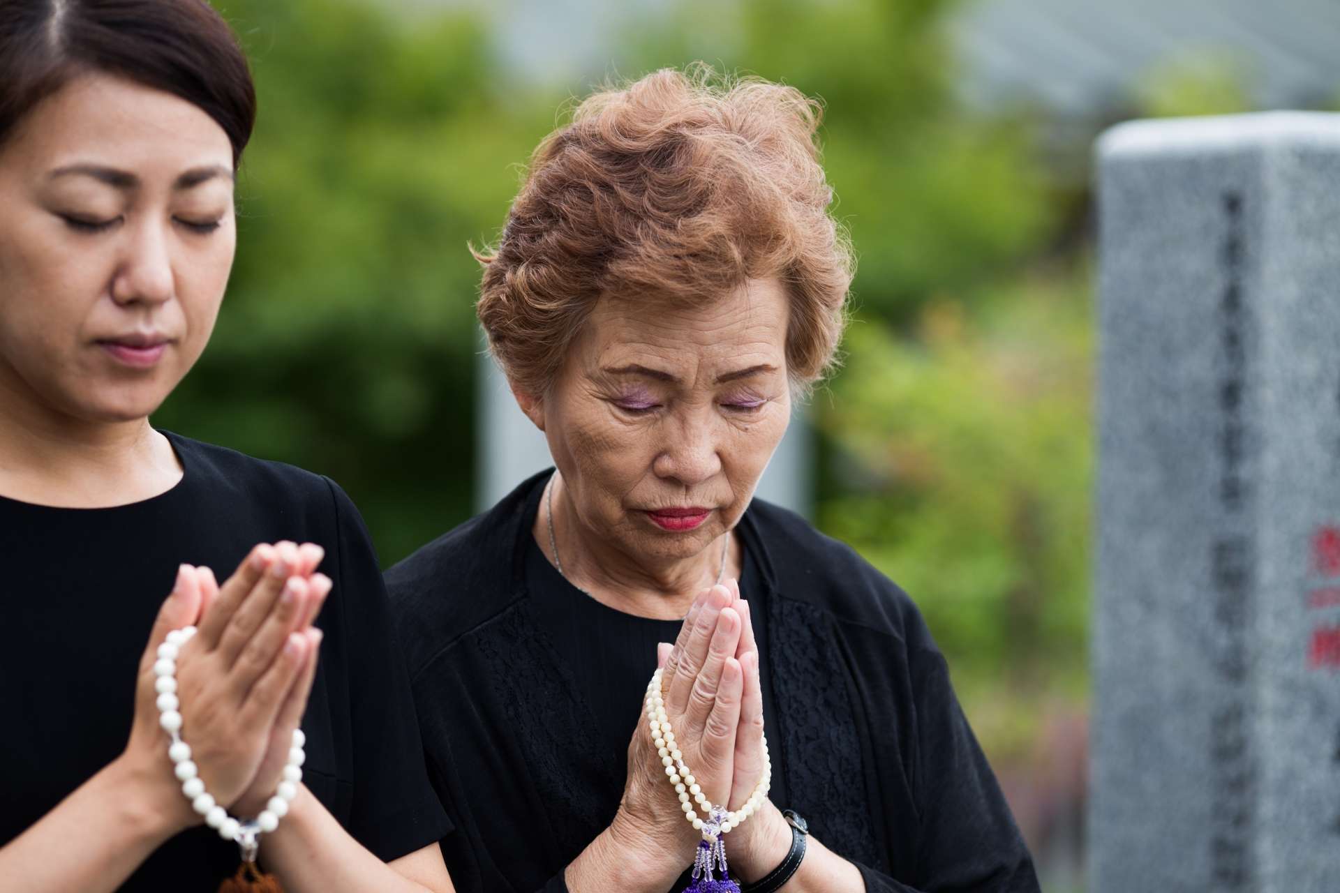 初めてのお墓参り、知っておくべき日と注意点