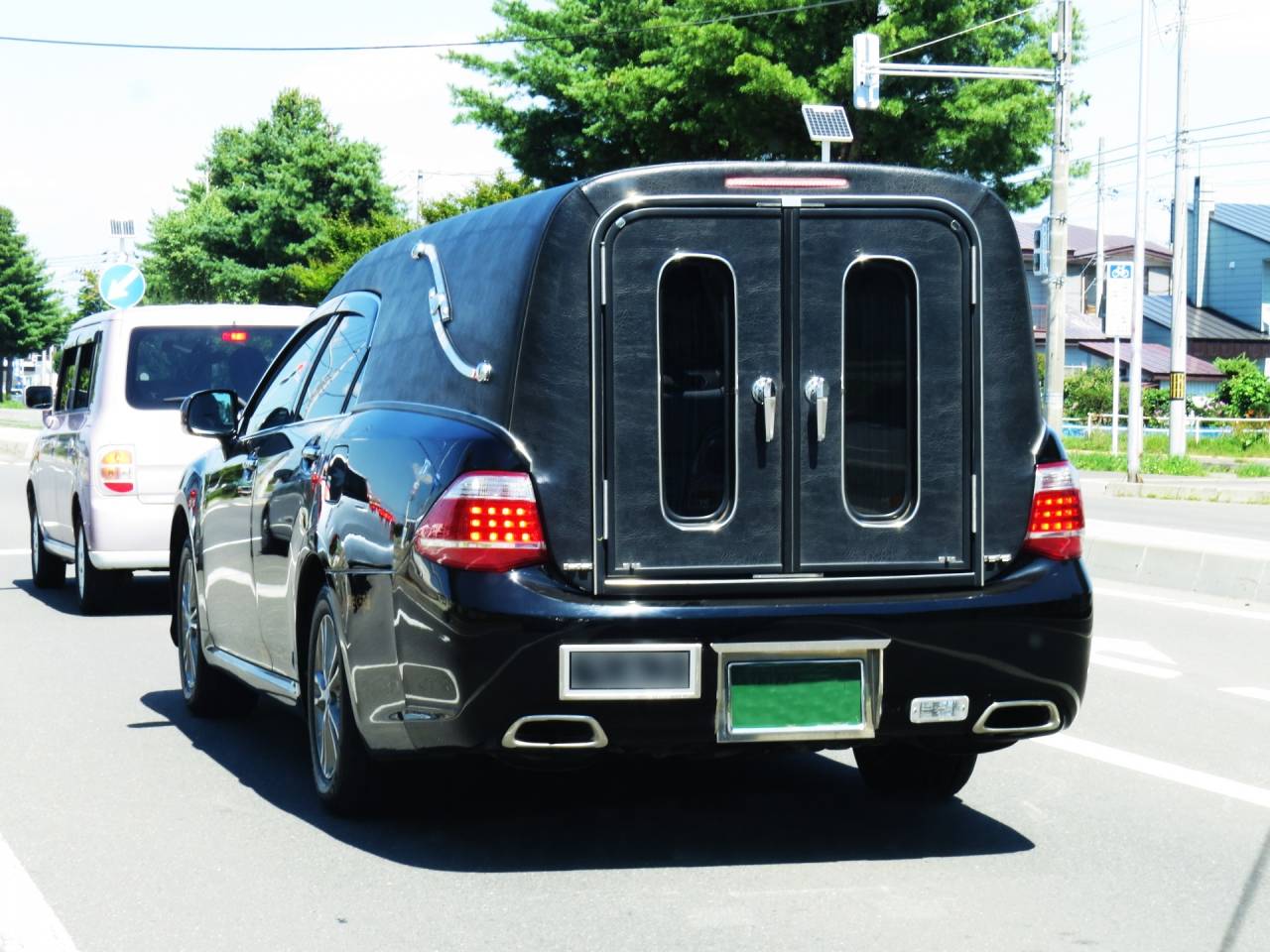 遺体搬送を考えるあなたへ。料金の不安を払拭する情報